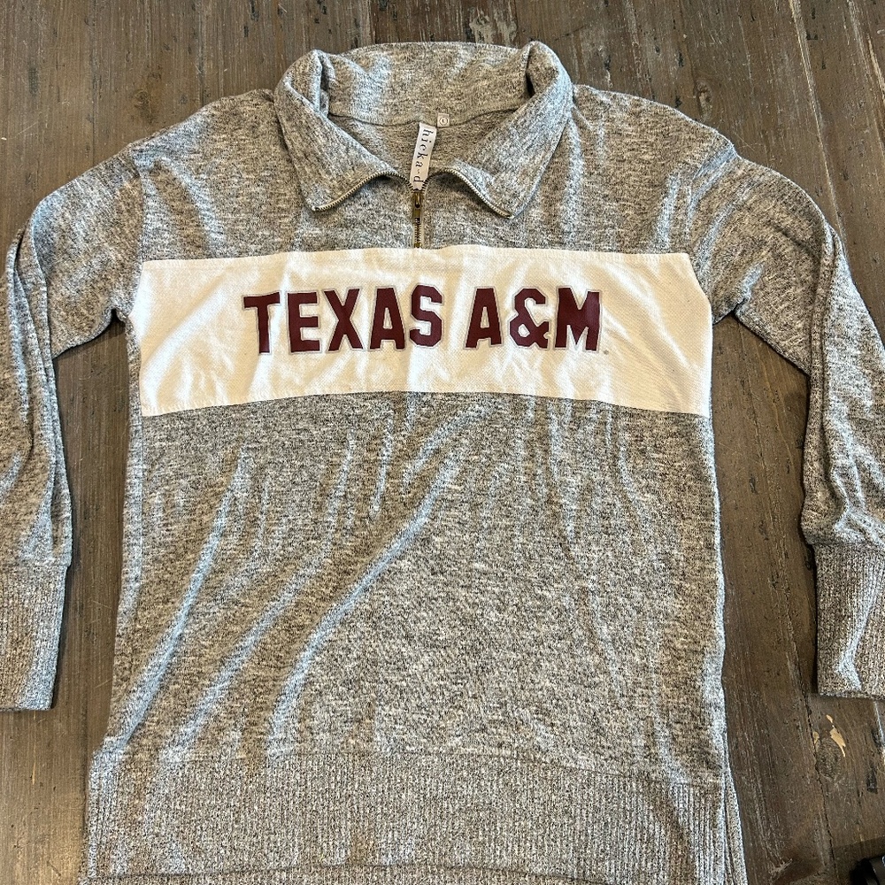 Texas A&M Quarter Zip Size L